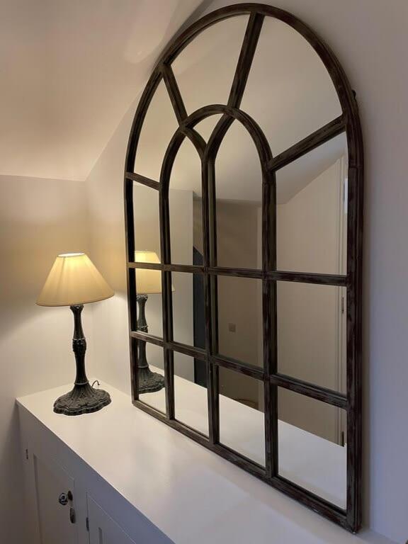 شقة Beautiful 3 Bed Basement Flat With Garden باث المظهر الخارجي الصورة